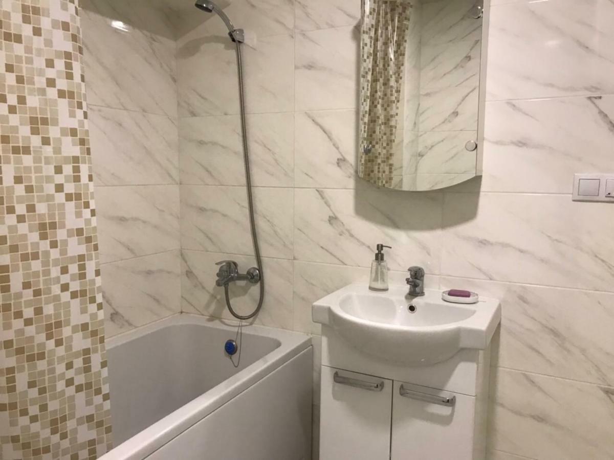 New Quiet Place In Kiev Екстер'єр фото